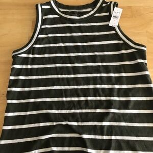 NWT LOFT STRIPED SLEEVELESS TOP IN SIZE MEDIUM